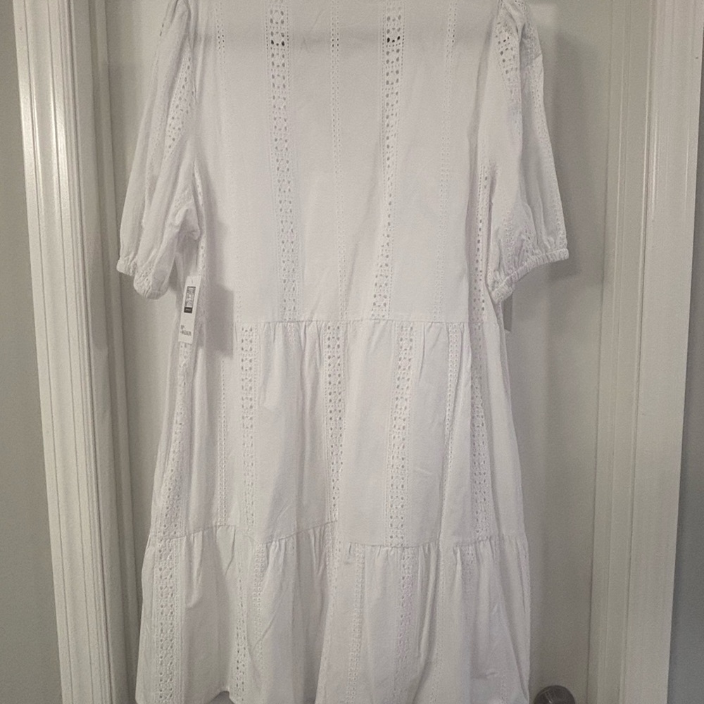 NWT 89th & Madison White Eyelet Dress - Picture 2 of 8
